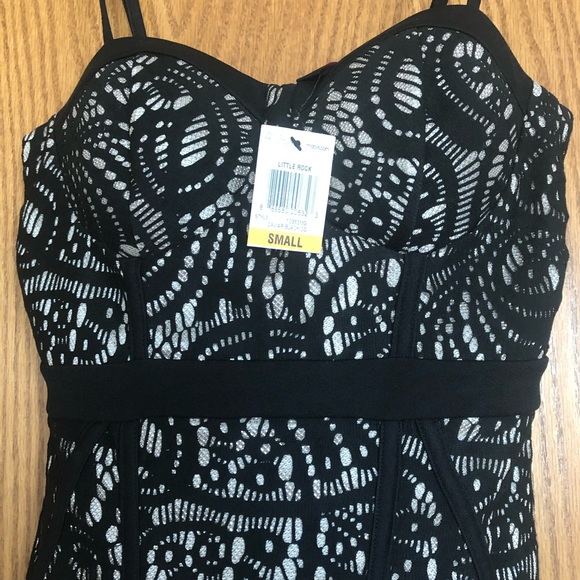 SOLD - Picture 3 of 5